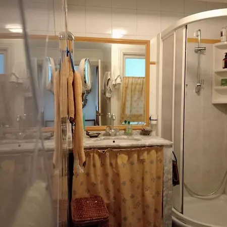 Atico Con Terraza En El Centro De *